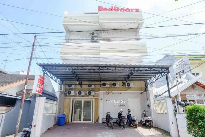 reddoorz near mall ratu indah 3
