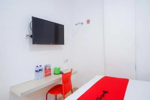 reddoorz near mall ratu indah 3