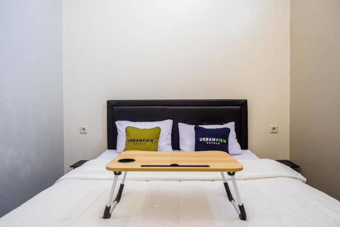 urbanview hotel near alun alun tegal