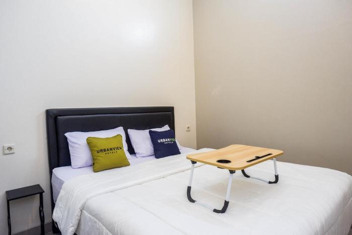 urbanview hotel near alun alun tegal