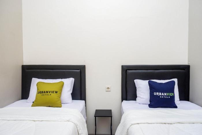 urbanview hotel near alun alun tegal