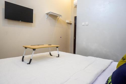 urbanview hotel near alun alun tegal