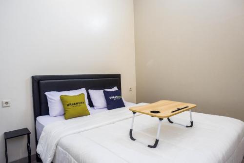 urbanview hotel near alun alun tegal