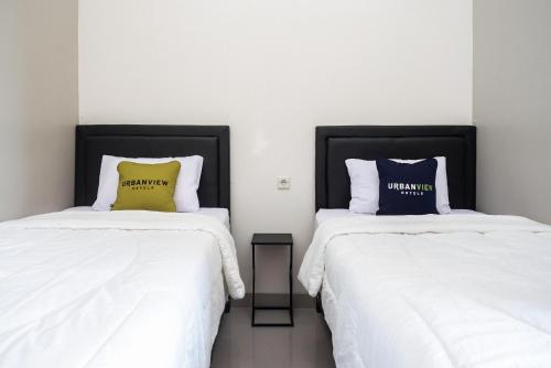 urbanview hotel near alun alun tegal