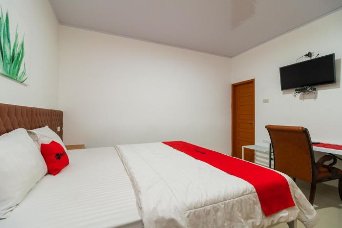 reddoorz aldos villa silangit