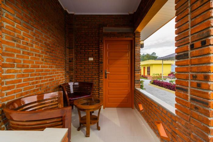 reddoorz aldos villa silangit