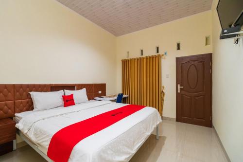 reddoorz aldos villa silangit