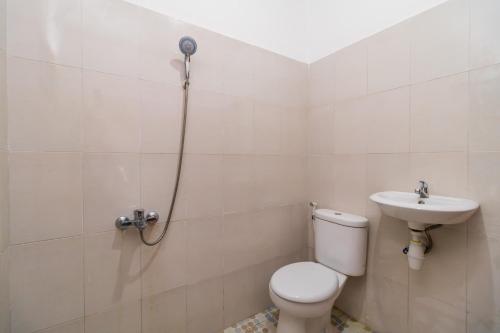 reddoorz aldos villa silangit