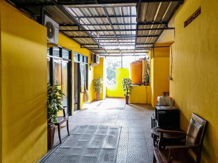 de luck homestay near alun alun sidoarjo