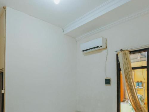 de luck homestay near alun alun sidoarjo
