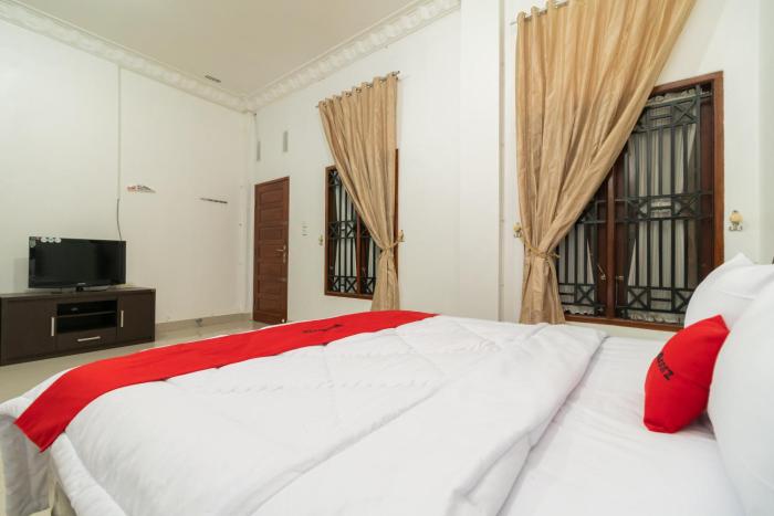 reddoorz syariah near universitas putra indonesia padang