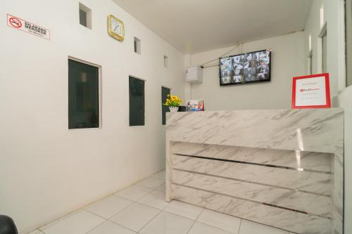Reddoorz Syariah Near Universitas Putra Indonesia Padang,,2 star