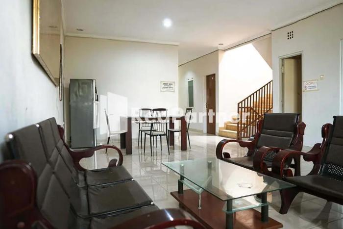 reddoorz victory homestay karawaci