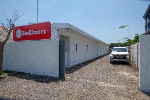 Reddoorz Near Tugu Kartasura,,2 star