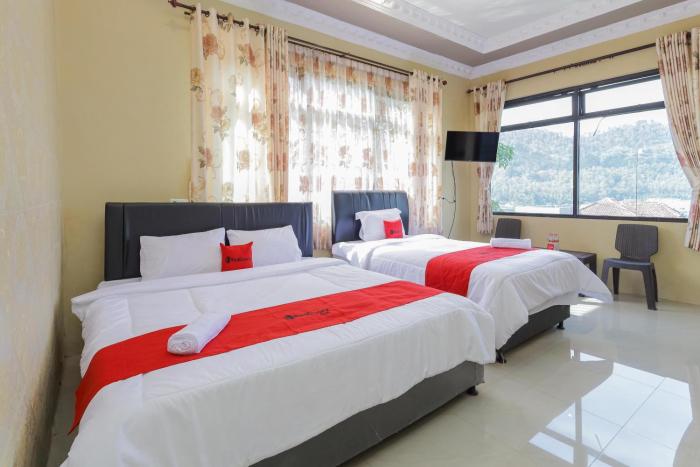 reddoorz plus villa bontes batu