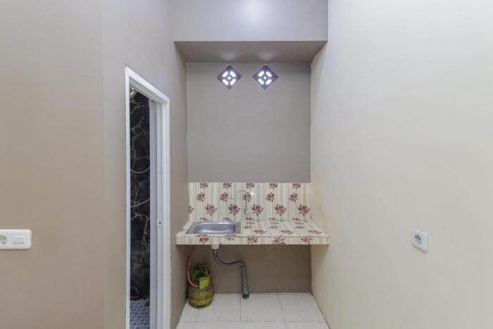 reddoorz plus villa bontes batu