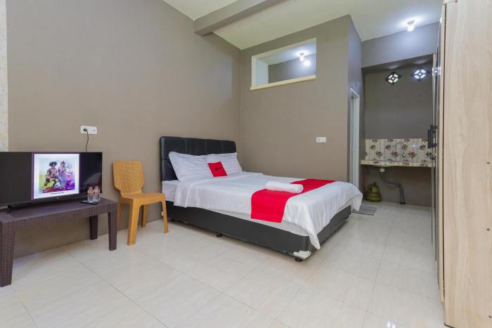 reddoorz plus villa bontes batu