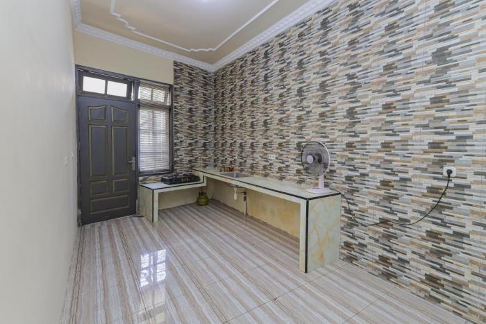 reddoorz plus villa bontes batu