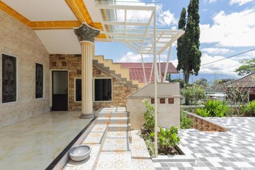 reddoorz plus villa bontes batu