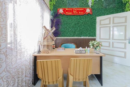 reddoorz plus villa bontes batu
