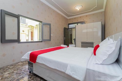 reddoorz plus villa bontes batu