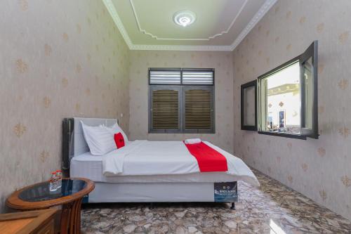 reddoorz plus villa bontes batu