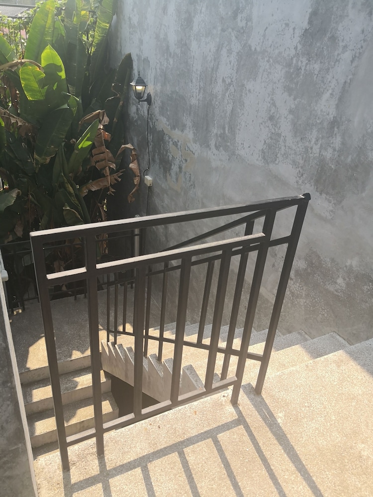 the curve residence hua hin