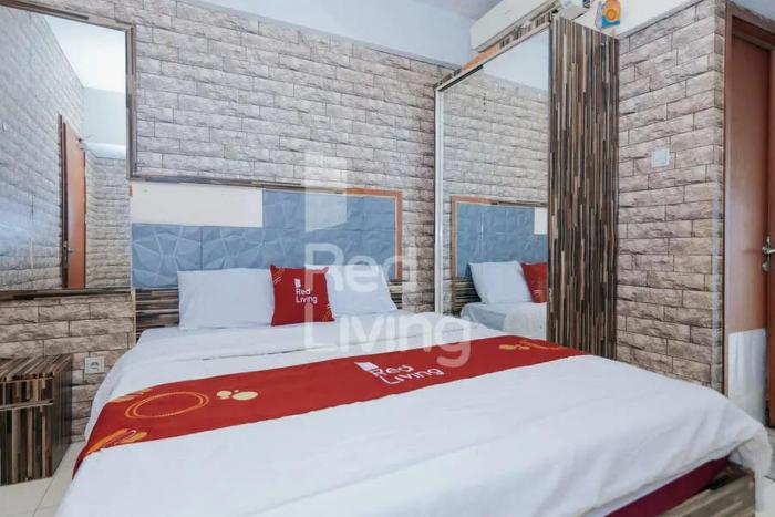 redliving apartemen green lake view ciputat pelangi rooms 3 tower e