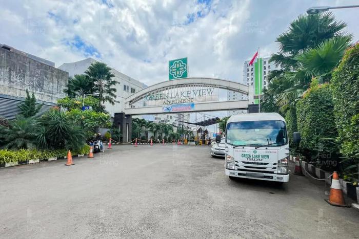 redliving apartemen green lake view ciputat pelangi rooms 3 tower e