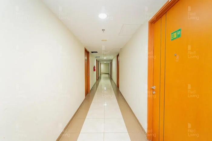 redliving apartemen green lake view ciputat pelangi rooms 3 tower e