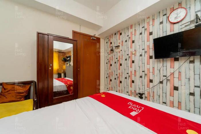 redliving apartemen green lake view ciputat pelangi rooms 3 tower e