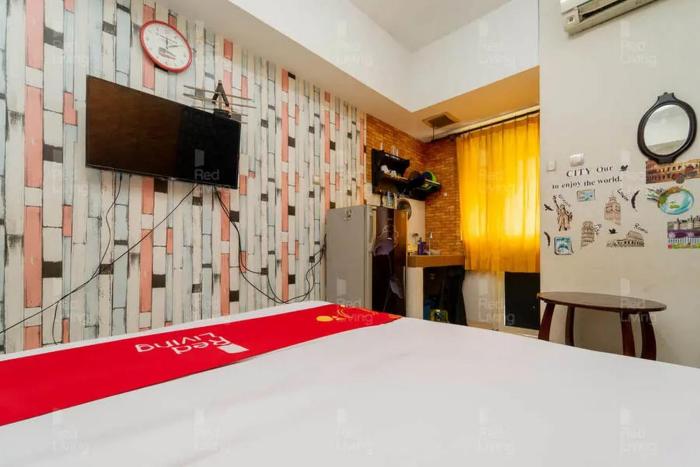 redliving apartemen green lake view ciputat pelangi rooms 3 tower e