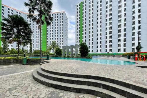 redliving apartemen green lake view ciputat pelangi rooms 3 tower e