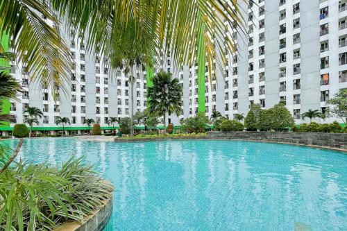 redliving apartemen green lake view ciputat pelangi rooms 3 tower e