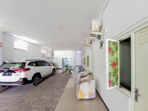 homestay bahari near wisata bahari tlocor sidoarjo mitra reddoorz