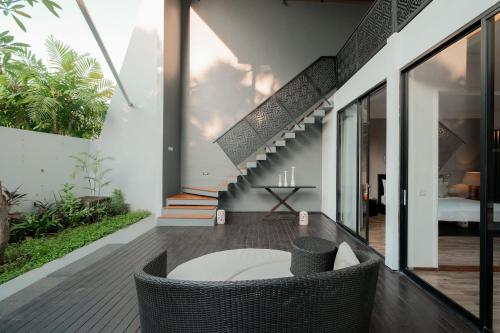 the lavana akatara villa nusa dua