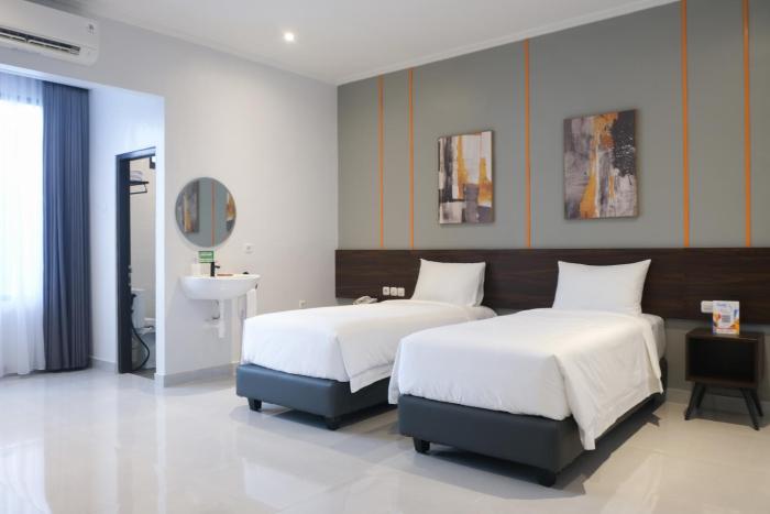 atap biru residence