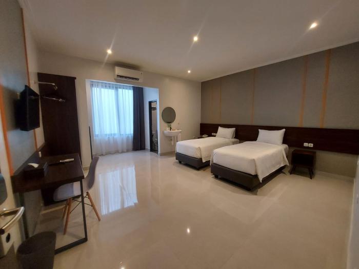 atap biru residence