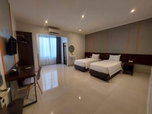 atap biru residence