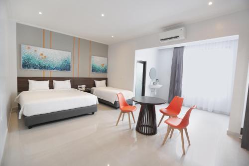 atap biru residence