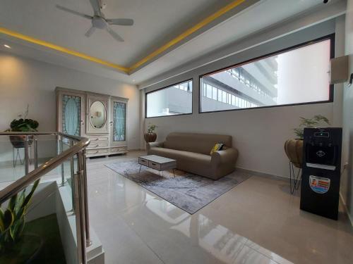 atap biru residence