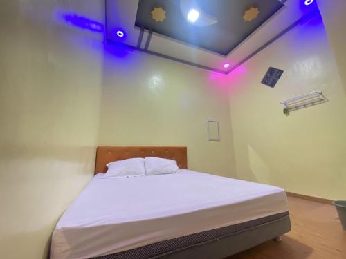 homestay rn near taman bambu runcing polewali mitra reddoorz