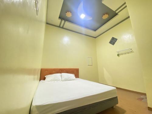homestay rn near taman bambu runcing polewali mitra reddoorz