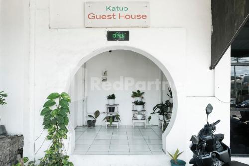 katup guest house syariah mitra reddoorz