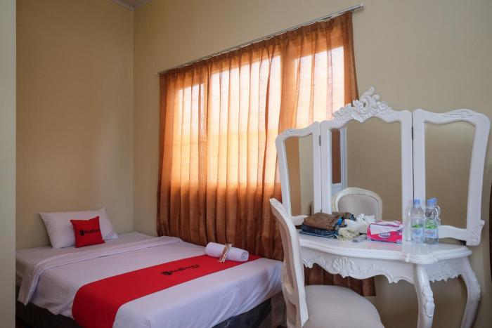 reddoorz syariah near alun alun wonosobo 3