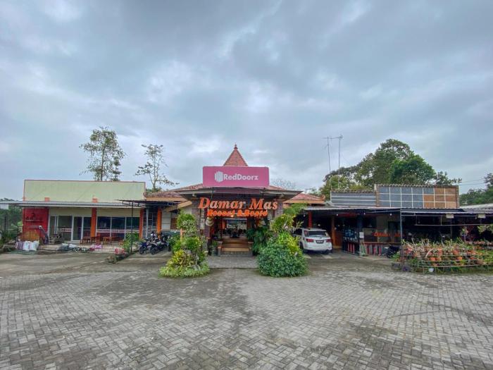 reddoorz at damar mas gunung kelud kediri