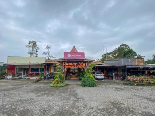 reddoorz at damar mas gunung kelud kediri