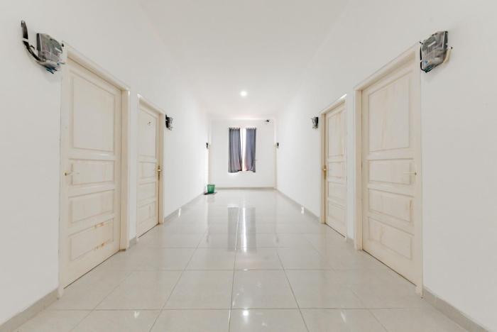 urbanview hotel sabar residence csb mall