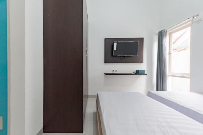 urbanview hotel sabar residence csb mall