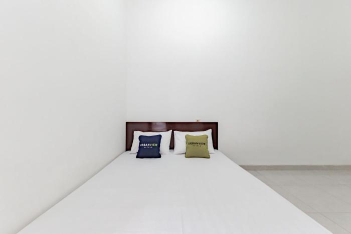 urbanview hotel sabar residence csb mall